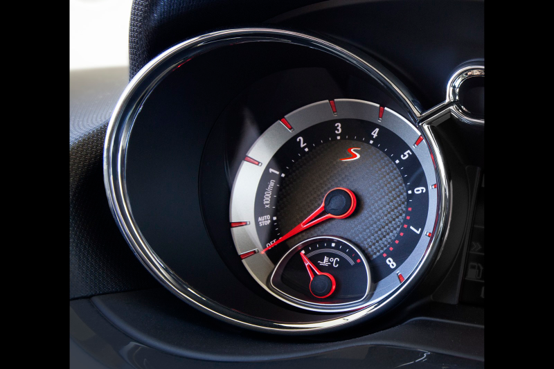 Illustration for article titled The Opel Adam S Is A 150 Horsepower Micro Abarth-Fighter